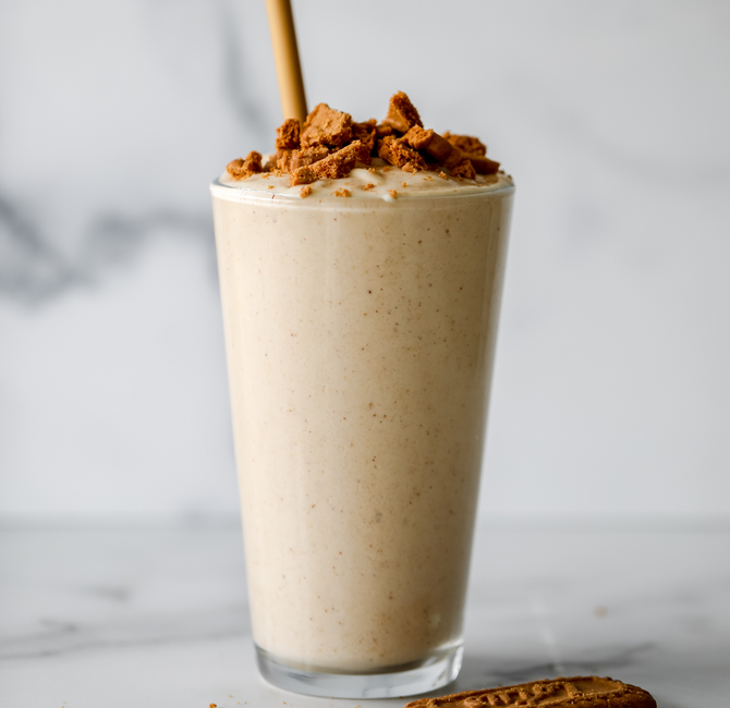 Eggnog Biscoff Shake